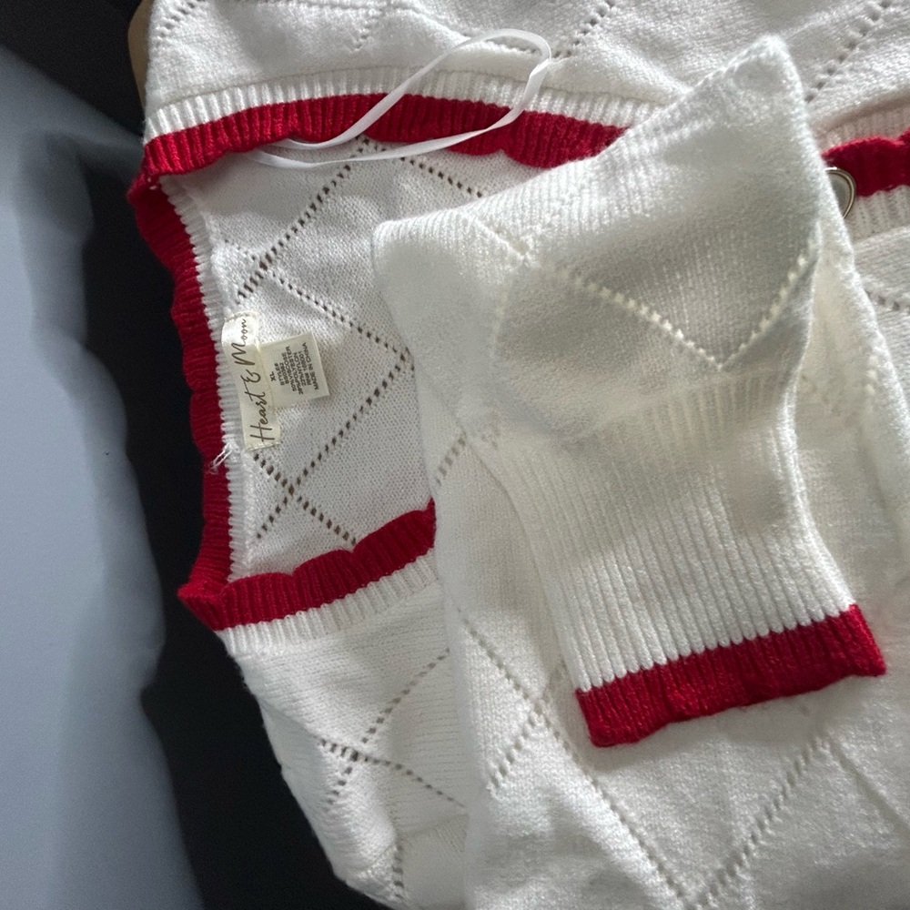 NWT Cherry Embroidered Women's Cardigan with red trim - Picture 4 of 5
